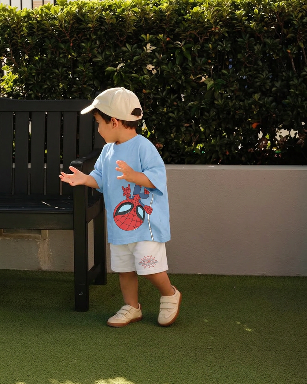 SPIDER-MAN INTO THE SPIDER-VERSE T-SHIRT AND SHORTS SET